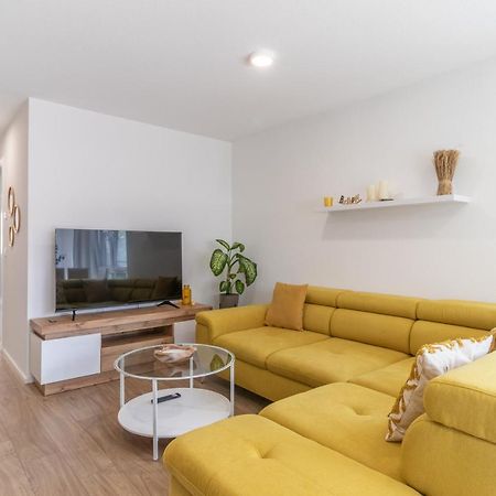 Unique: Zentrumsnahe 2 Zimmerwohnung In Villingen Mit Netflix 1 Og المظهر الخارجي الصورة